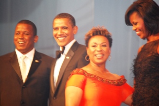 theObamas_2CBCFJPG